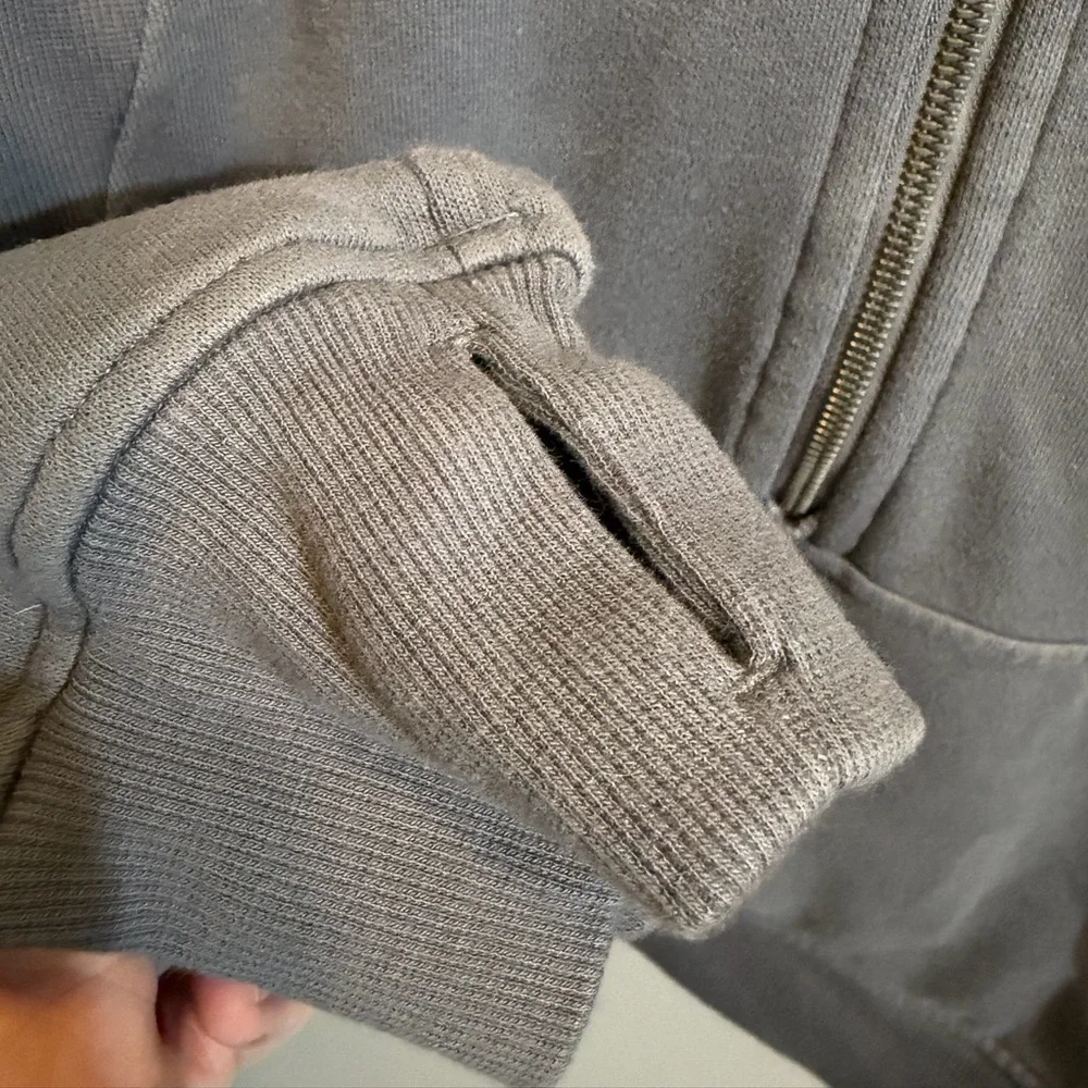 Lululemon Scuba Oversized Hoodie - Picture 5 of 9